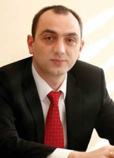 “არ ვცემ პატივს იმ საბჭოთა ელიტის ღირებულებებს, ვინც ტაშს უკრავდა ყველაფერს”