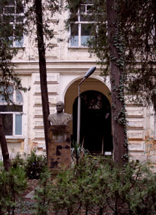 თბილისში კულტურული მემკვიდრეობის ძეგლი იწვის