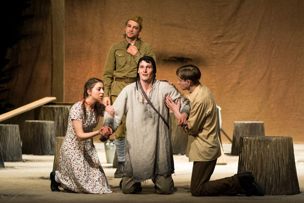 მინსკის მოზარდ მაყურებელთა თეატრი „მე ვხედავ მზეს“ ითამაშებს