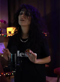 კაკი ბოლქვაძის სიმღერა თურქი ვარსკვლავის შესრულებით