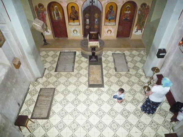 ვანდალიზმი ნავთლუღის წმინდა ბარბარეს ეკლესიაში