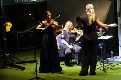 Ghamis serenadebi