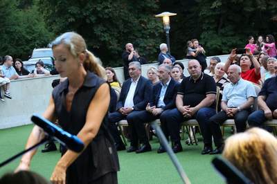 Ghamis serenadebi